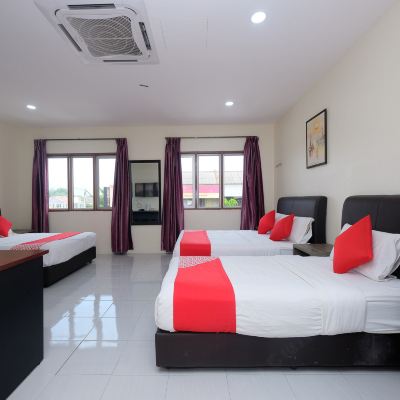 Bilik Keluarga Superior Kupon OYO 1104 Q Hotel