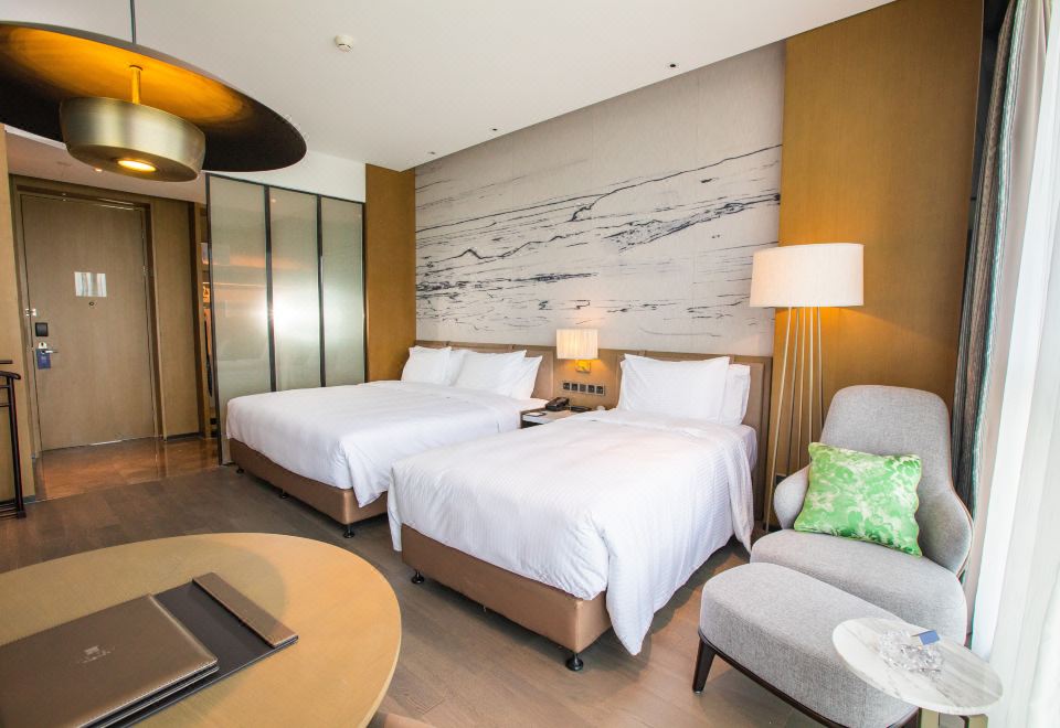 高尔夫静谧负离子?豪华双床房