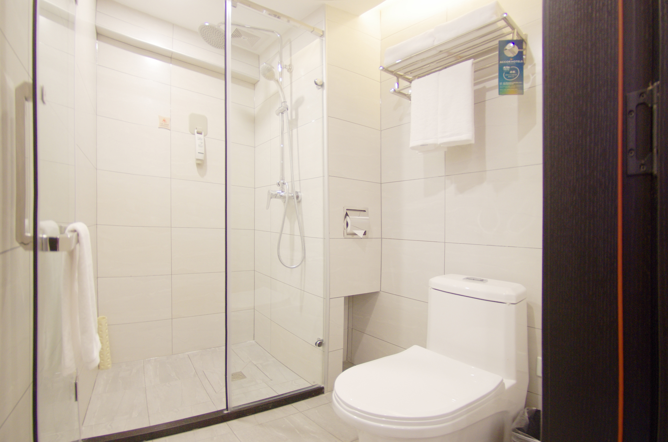 舒适loft大床房（小冰箱+茶包Coffee）