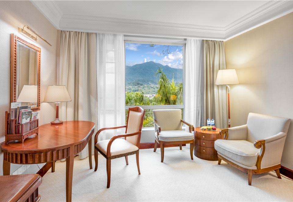 Bishuiwan Hot Spring ResortLiu Xi Riverside Double Bed Room (Panoramic Mountain & River View)