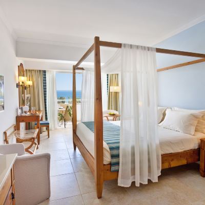 Fisherman‘s  Village Deluxe Superior Room with Private Terrace