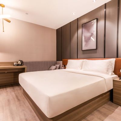 Double Bed Room With Xiaodu Smart Control + Xiaoshuai Smart Projection 桔子酒店（長沙解放西路國金中心店）優惠