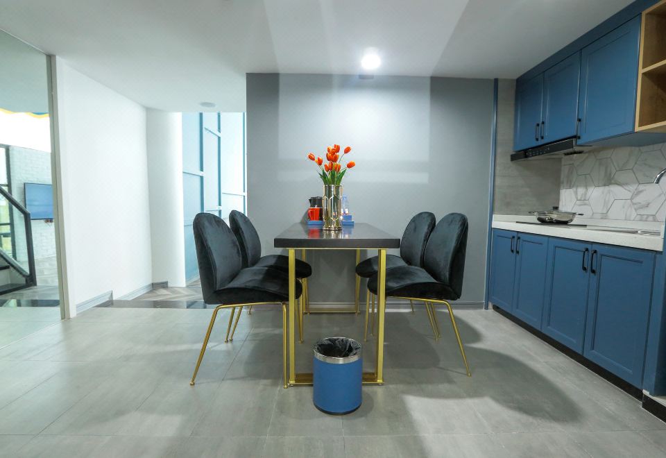 自由云·Loft家庭三床大套房【洗衣機+小廚房+冰箱】