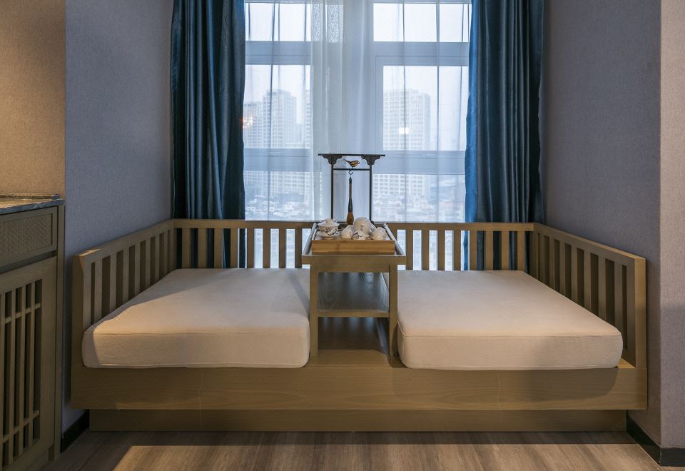 Guestroom - City-View