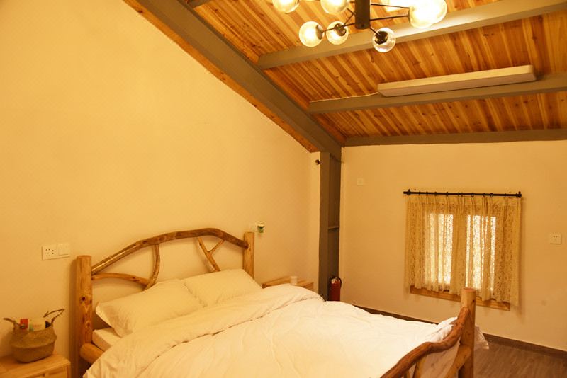 Guestroom - Courtyard-View, Mountain-View (Double bed)