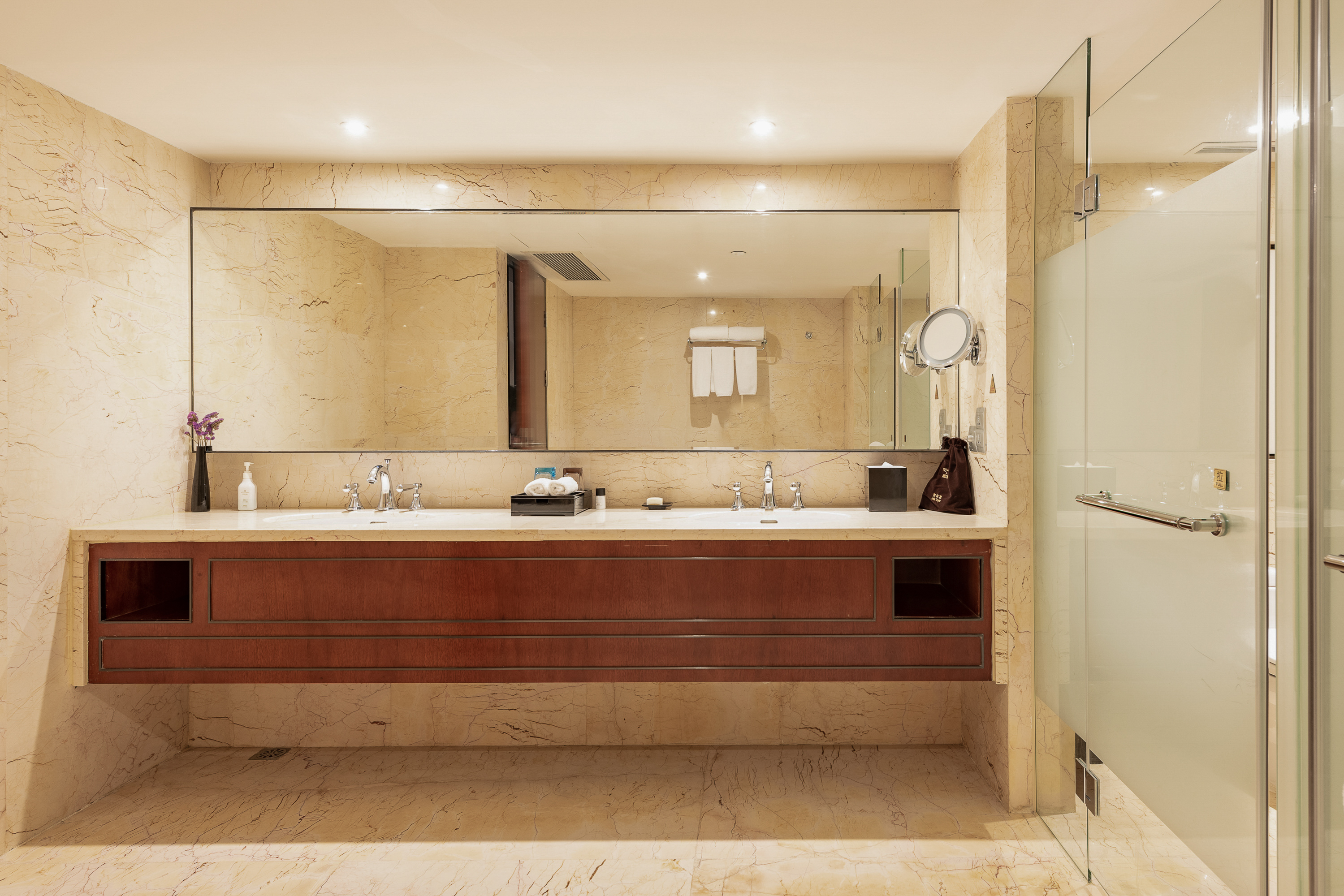 River & Holiday Hotel ChongQingLOFT套房