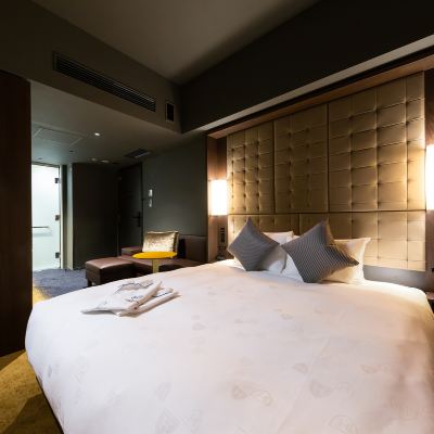 Universal Room The Royal Park Canvas - Ginza 8 Promo Code