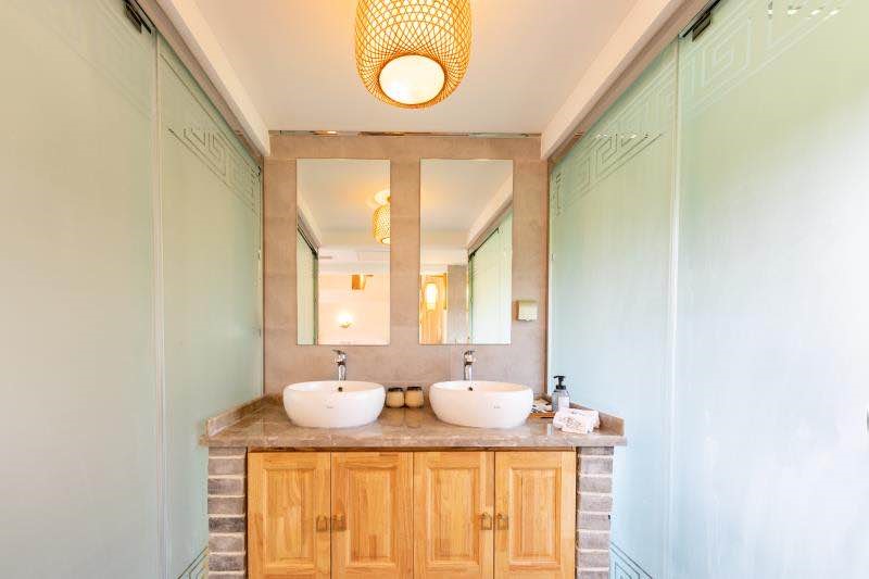 揽胜高级山景套房