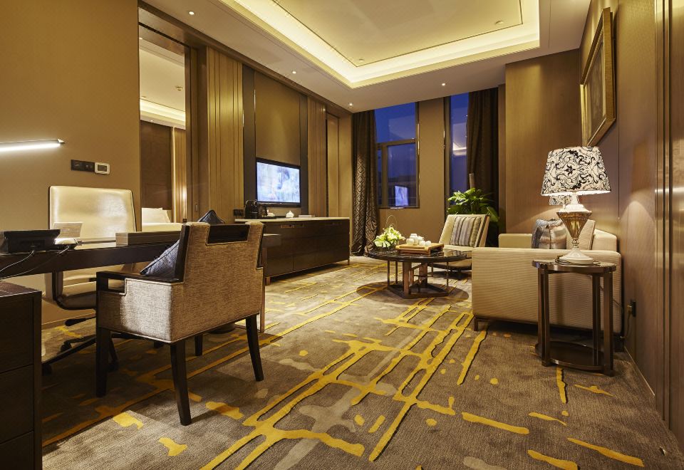 豪华套房【奢享浴缸·金可儿床垫·纯净氧吧客房】