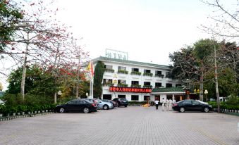 Sea Dragon Hotel