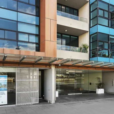 Melbourne Holiday Apartments Flinders Wharf