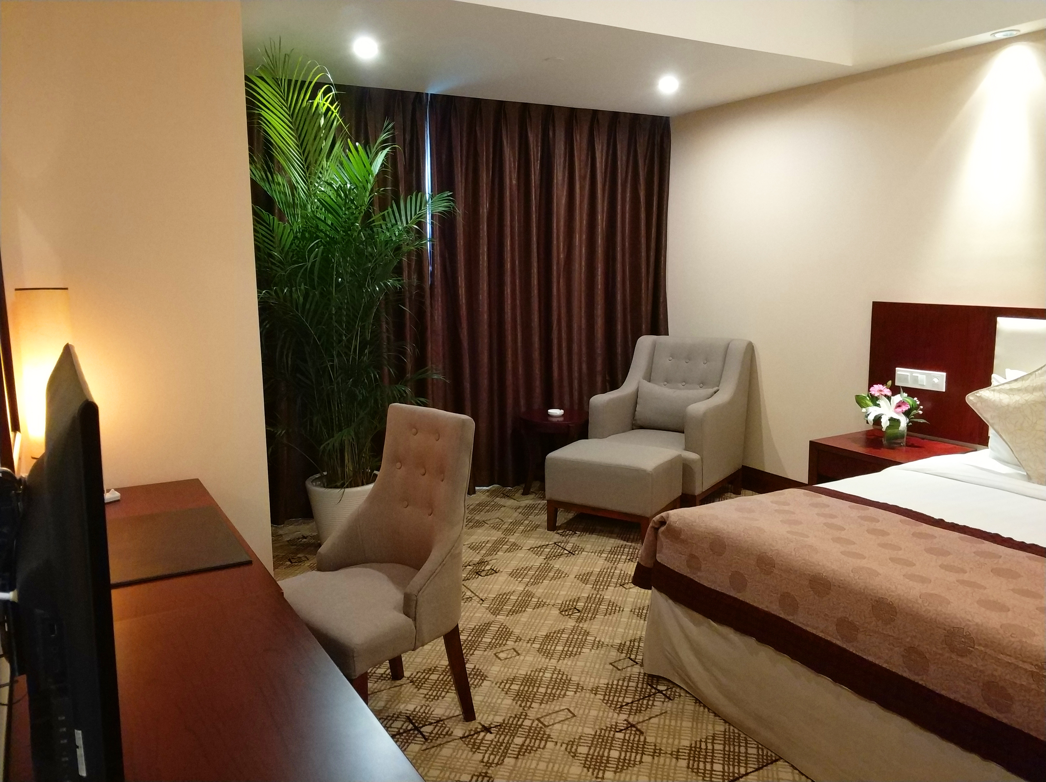 Oriental Deluxe HotelDeluxe King Room