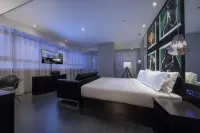 Orange Hotel (Linfen Wuzhou International Plaza) Under Renovation