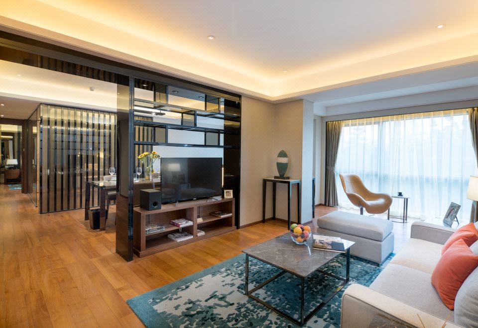 二居室行政書房公寓