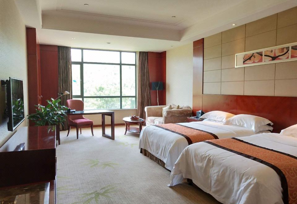 Yixing Bamboos International Conference CenterMountain View Twin Room--Overlooking Thousands Of Acres Of Verdant Bamboo, Enjoy A Leisurely And Carefree Experience.