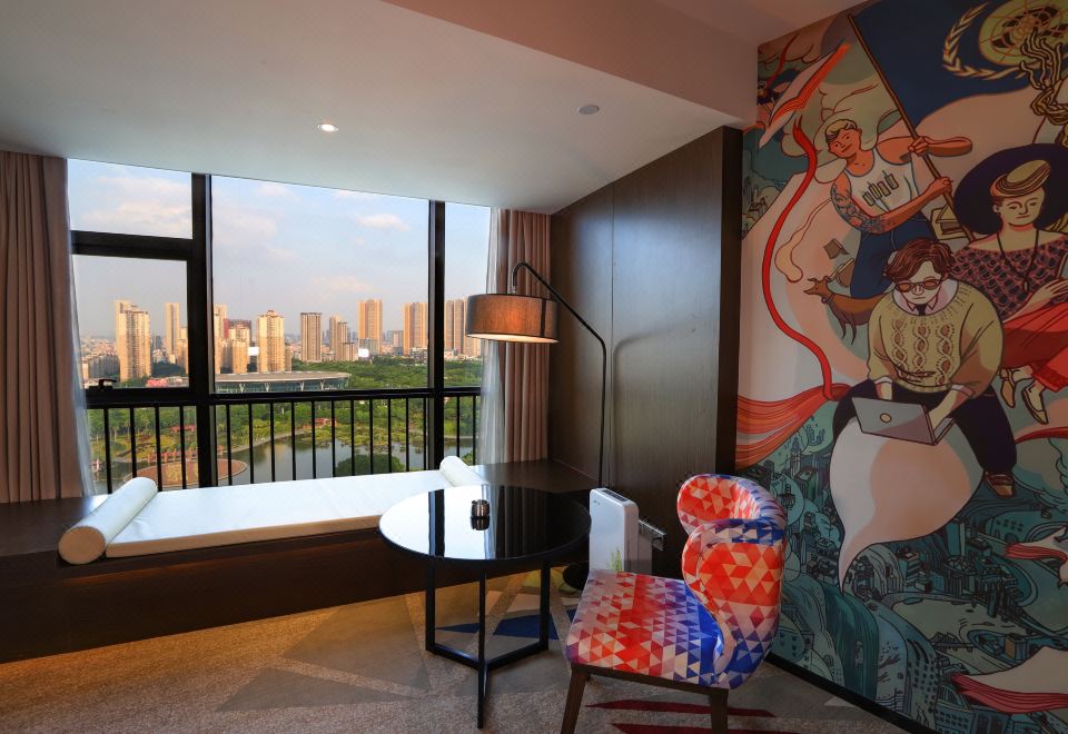 品質景觀大床房（180°正湖景+小冰箱+電動窗簾）