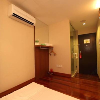 Japanese Room with no window Ensuite Shower Room Shared Toilet