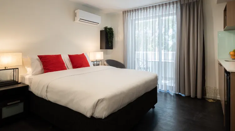 Ascot Budget Inn & Residences 外観