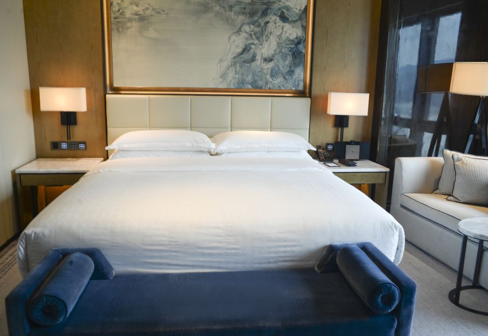 Sheraton Zhuhai HotelDeluxe Ocean King Room