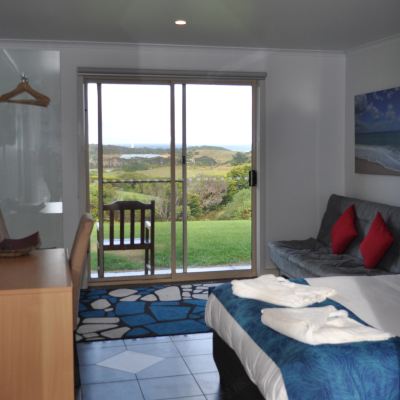 Deluxe Motel Room Island Breeze Motel Promo Code