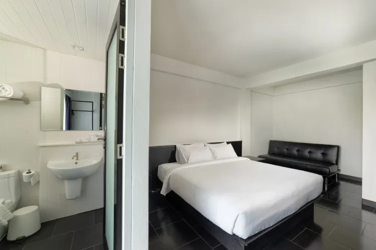 ห้องมาตราฐานเตียงคิงส์ มีเตียงโซฟา