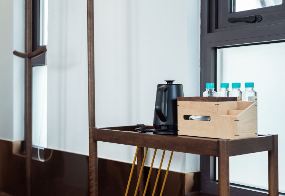 月滿軒窗·弦思大床房「巨幕投影·智能茶臺」