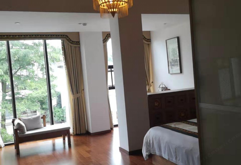 豪华养身大床房