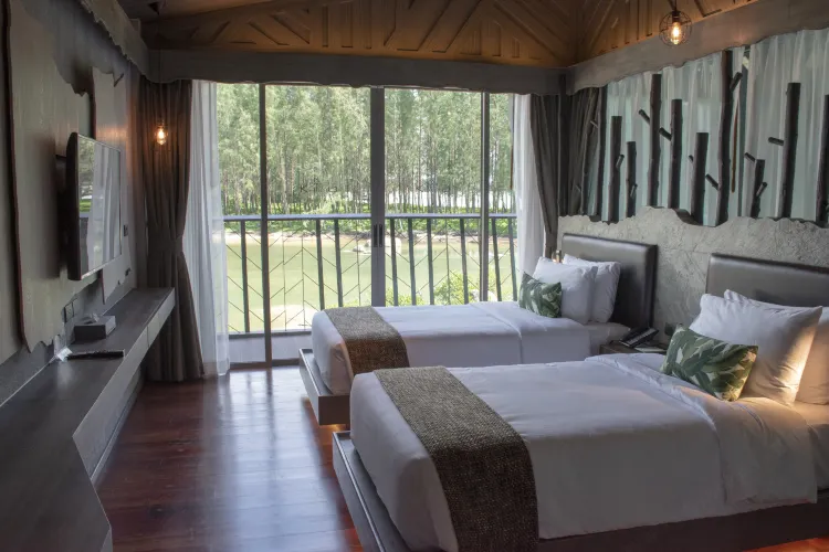 วิลล่าห้องนอนสามห้องพร้อมสระว่ายน้ำ