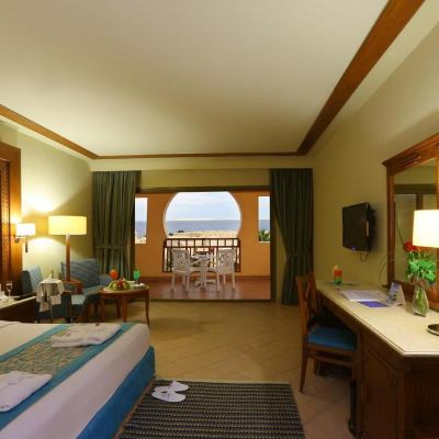 Junior Suite with Beach Front