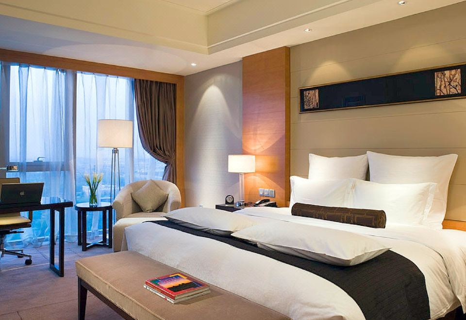 高级豪华大床房（乾湿分离浴室+吹风机）