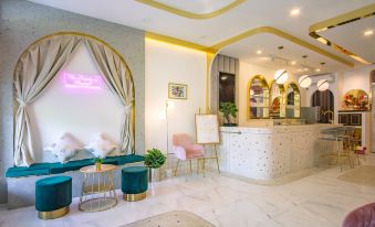 Isara Boutique Hotel and Cafe