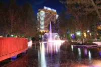 Huang He  International   Hotel
