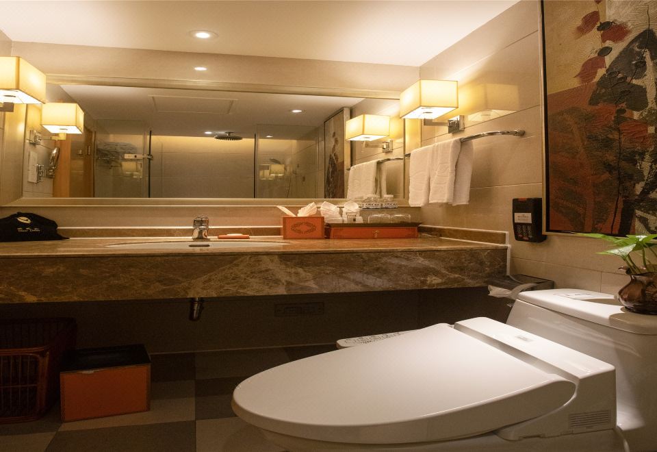 豪华湖景大床房【深睡枕+电动沙发+尽览篔簹湖景】