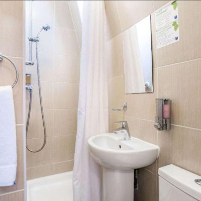 Twin Room Comfort Inn London - Westminster Promo Code