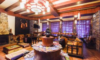 Kangding Renjia Tibetan Culture Theme Hotel