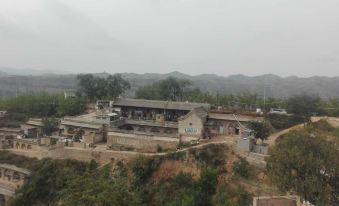 Linxian Wanghelou Farmhouse
