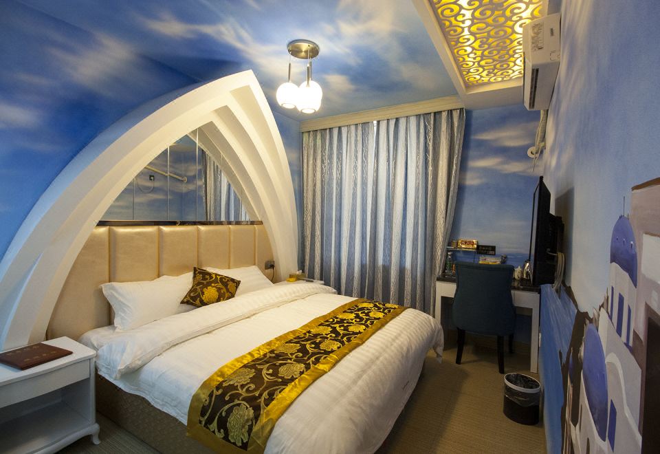 Jiulong Theme HotelCastle Room