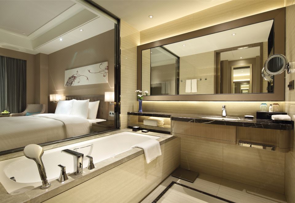 豪华大床房（乾湿分离+舒达-香港雅兰床垫）