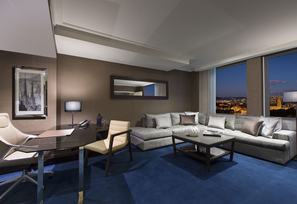 Sheraton Grand Sydney Hyde ParkExecutive Suite With Club Access