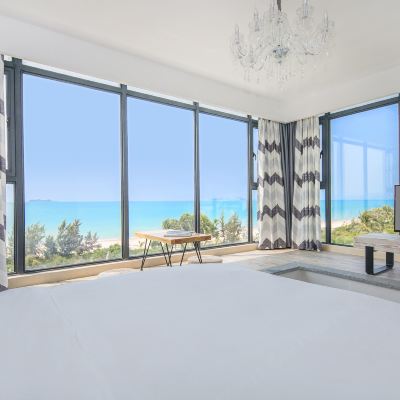 輕奢兩室一廳270度海景家庭套房 三亞悦朋·海半間美宿優惠