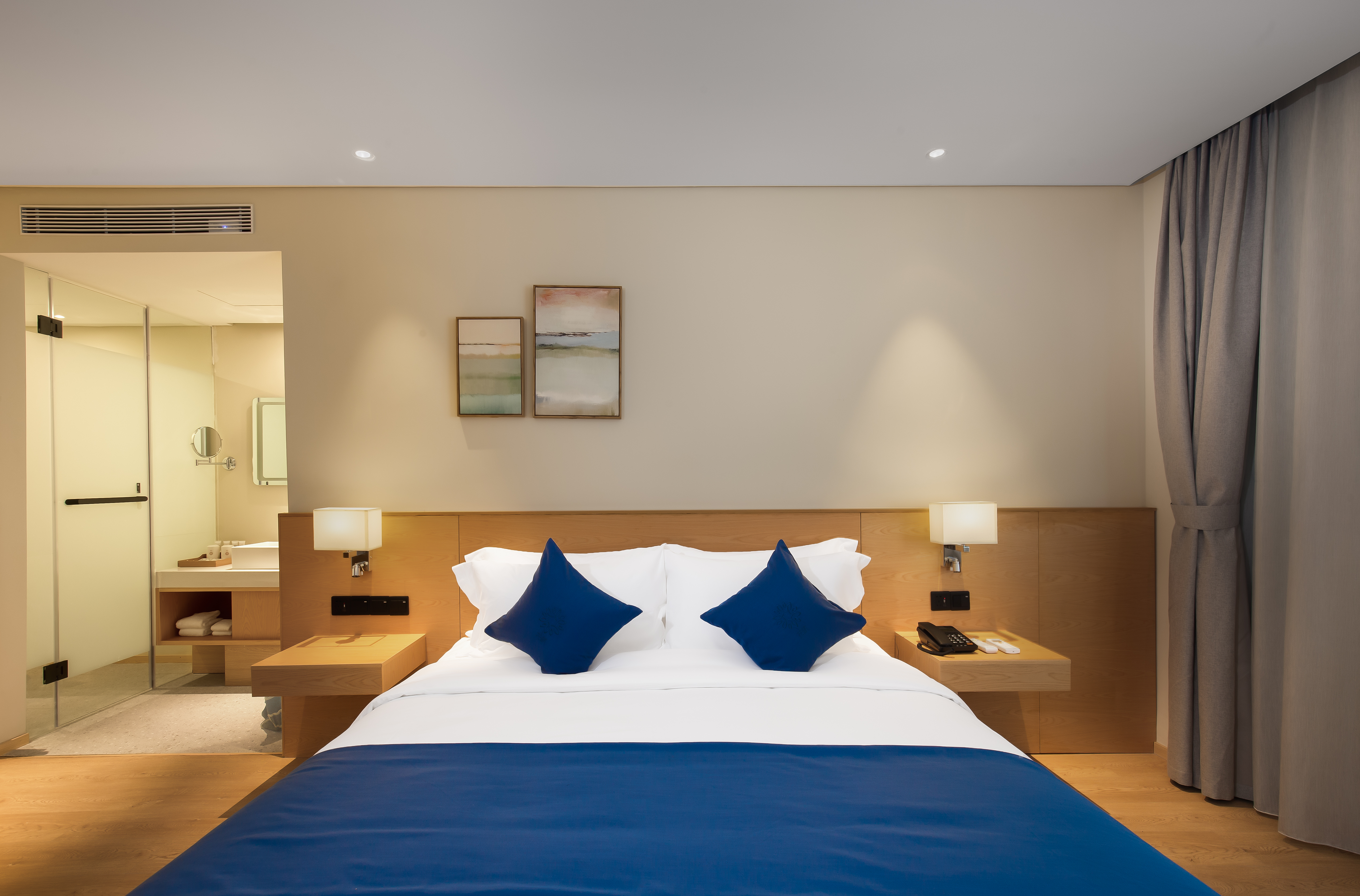 Floral Hotel · Memorize Scene Yangshuo West Street hotel山景大床房『电视可投屏』