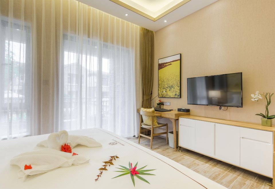 Yuetianxia Hot Spring HotelA Zone Hydrophilic Hot Spring Three Bedroom Villa