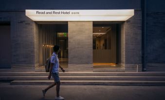 Read and Rest Hotel