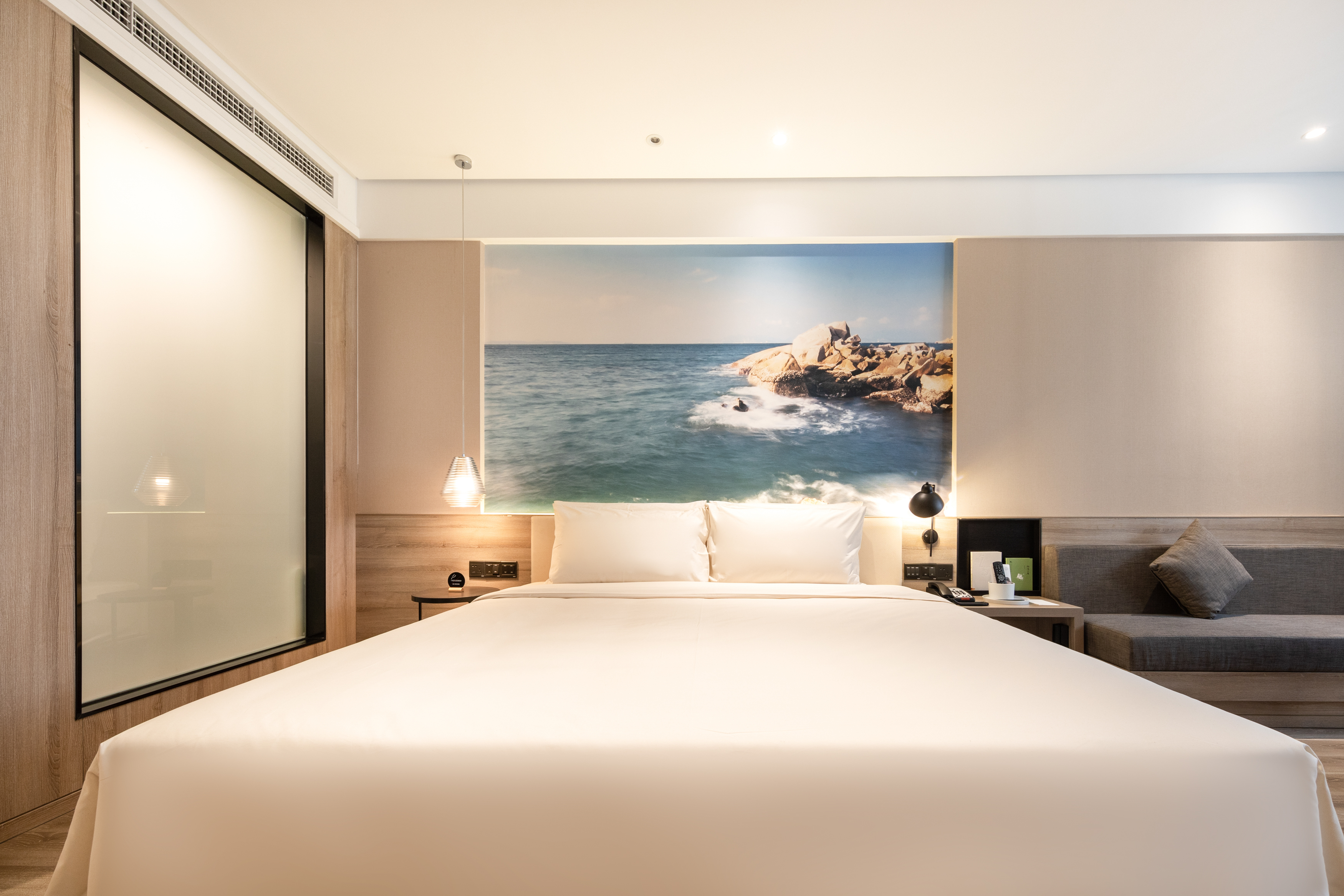 高级大床房（裸棉床品+迷你冰箱+乾湿分离）