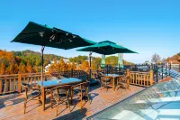 Zengguanghe Shanju B&B