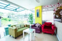 Shyne Place Phuket
