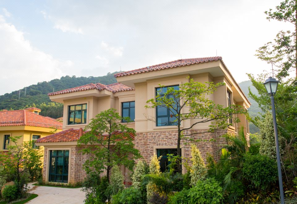 Regal Palace Hot Spring Hotel GuangzhouV16 Villa - 5-Room (Private pool, soaking tub, mahjong)