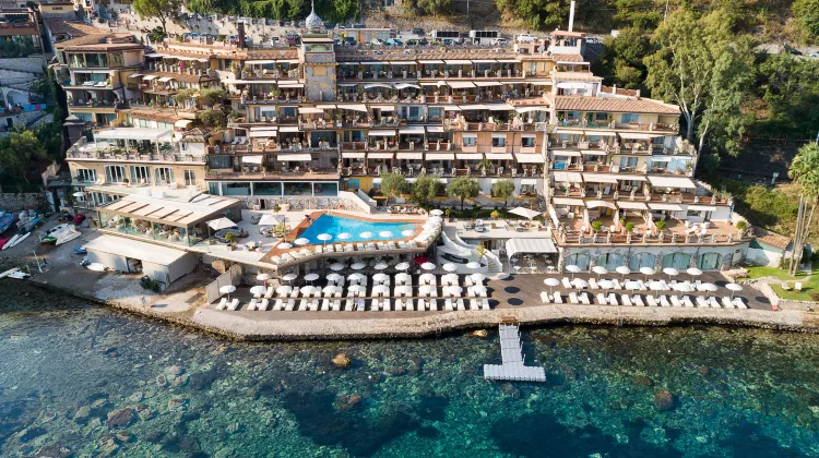 マッツァーロ シー パレス 外観