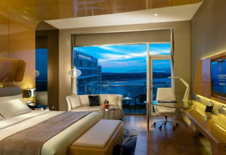 行政豪华湾景房