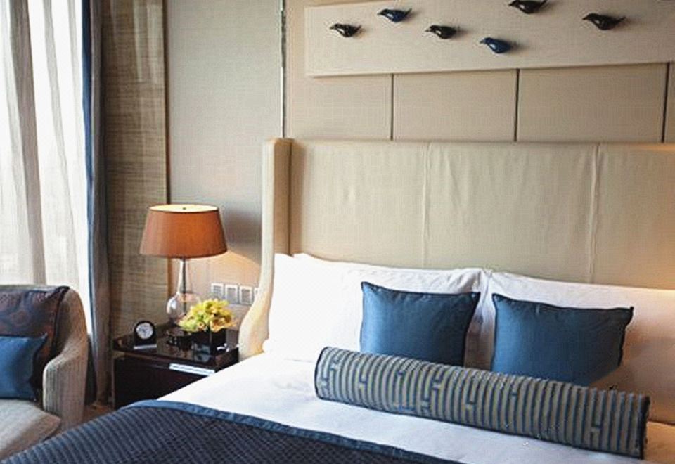 豪華大床房（超寬敞活動空間）